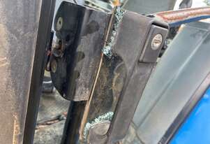 New Holland TL100A Tractor / Loader