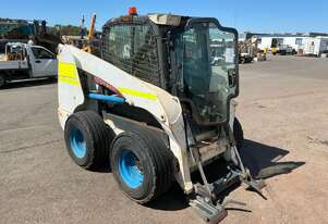 Case 2011   SR200 Skid Steer