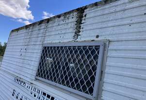 1982 Viscount Single Axle Site Caravan