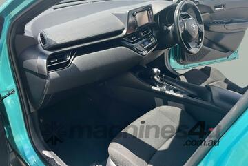 Toyota 2018   C-HR Petrol