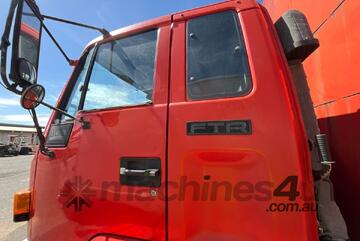 1994 Isuzu FTR800 Pantech Curtainsider
