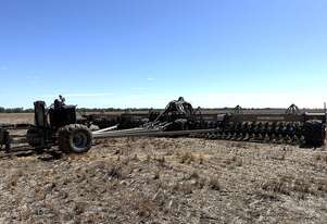 2018 NDF 18m Narrow Fold Disc Planter