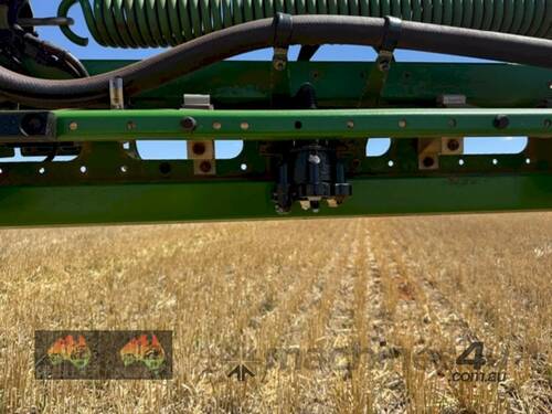 (9107) John Deer Boom Spray - MY 22 John Deere 616r Sprayer 36m 6000lt