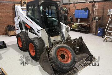 Bobcat S590 Hand Foot Control 3500 hours
