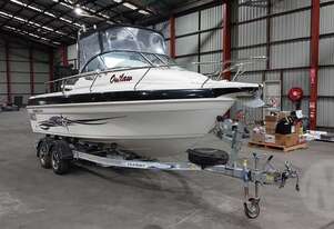 Haines Hunter 560 Offshore Outlaw