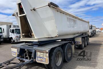 2000 Howard Porter Quin Axle End Tipping Dog Trailer