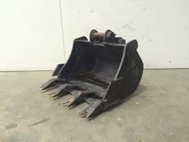 500MM GP BUCKET WITH ADAPTOR TEETH 1-2T MINI EXCAVATOR D534 - picture0' - Click to enlarge