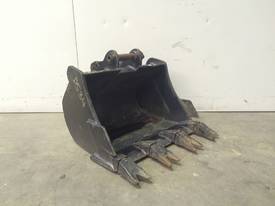 500MM GP BUCKET WITH ADAPTOR TEETH 1-2T MINI EXCAVATOR D534 - picture1' - Click to enlarge