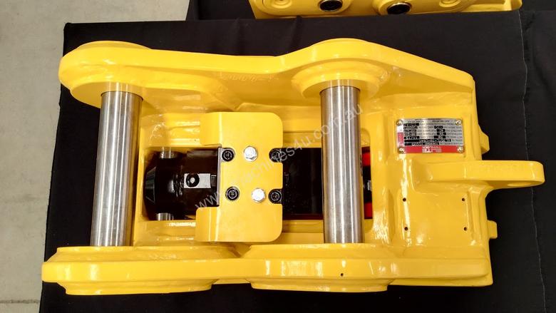caption ELITE TwinLOCK Quick Hitch to suit 3T - 3.9T