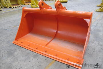 SEC 25-30 Ton Mud Bucket for Hitachi ZX220/ZX240/ZX270 - Includes Pin, 2110mm Width SEC 25-30 Ton Mud Bucket for Hitachi ZX220/ZX240/ZX270 - Includes Pin, 2110mm Width