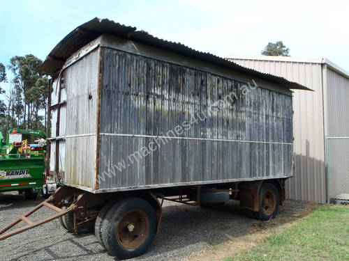 Shepherds Hut/Gypsy caravan/onsite/gypsy wagon