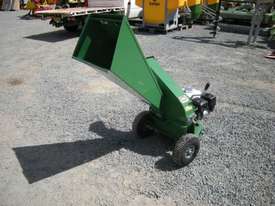 Hansa C7 Chipper Blower/Vac Lawn Equipment - picture2' - Click to enlarge