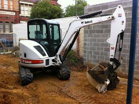 2009 Bobcat Excavator 430 LIKE NEW - picture2' - Click to enlarge