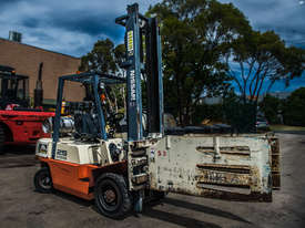 Nissan 2.5 tonne forklift with clamp - SOLD AS IS - picture0' - Click to enlarge