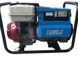 CIGWELD Petrol Welder Generator 415 V 3 phase outlet & 240 Volt power - picture1' - Click to enlarge