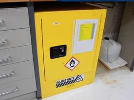 Flammable Goods Cabinet - picture1' - Click to enlarge