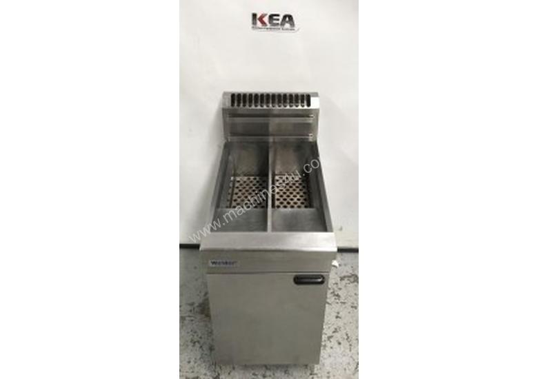 caption Waldorf Twin Pan Gas Fryer