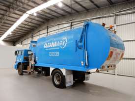 Iveco Acco 2350G Waste disposal Truck - picture1' - Click to enlarge