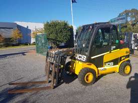 Used JCB Telehandler. 3500kg diesel. Excellent condition - picture0' - Click to enlarge