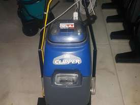 WINDSOR Clipper 12 Carpet Cleaning Machine - picture0' - Click to enlarge