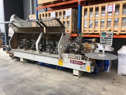 Solid well specified Italian Edgebandcer