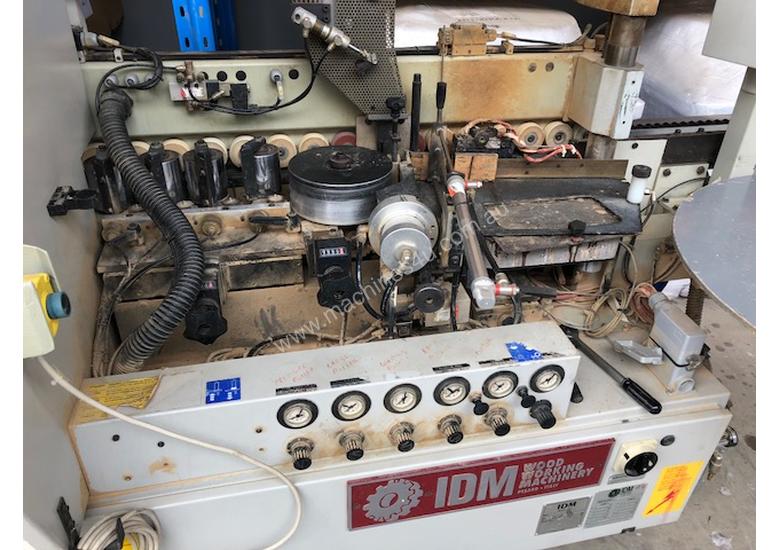 caption Solid well specified Italian Edgebandcer
