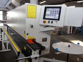 NikMann RTF-CNC-v61 edgebander with pre-mill, corner rounder and spray system - picture0' - Click to enlarge