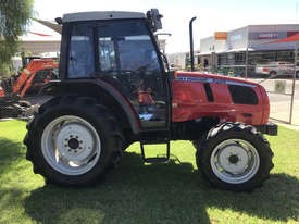 Massey Ferguson 2220 FWA/4WD Tractor - picture1' - Click to enlarge