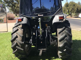 Massey Ferguson 2220 FWA/4WD Tractor - picture2' - Click to enlarge