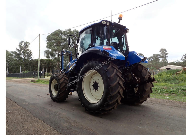 caption New Holland T5.115 FWA/4WD Tractor