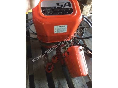 Single Phase Electric Chain Block Hoist Elephant SA 250kg 