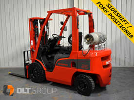 Nissan 2.5 Tonne Forklift Container Mast Sideshift Fork Positioner NEW Tyres - picture0' - Click to enlarge