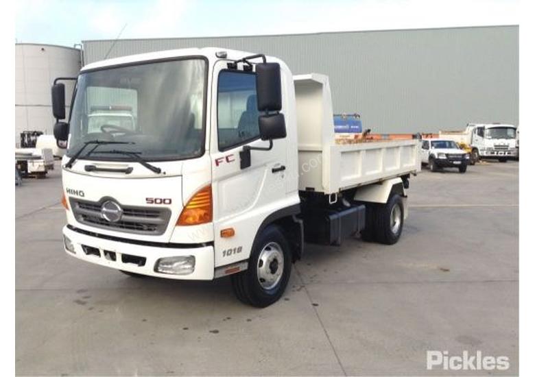 caption 2010 Hino FC500 1018