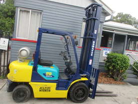 Komatsu 2.5 ton LPG Used Forklift #1473 - picture0' - Click to enlarge
