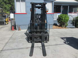 2.5 ton Toyota Compact, Container Mast Used Forklift - picture1' - Click to enlarge