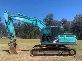 Kobelco SK210 Tracked-Excav Excavator - picture0' - Click to enlarge
