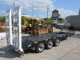 Interstate trailers ELITE Tri Axle 28 Ton Tag Trailer Custom BLK ATTTAG - picture0' - Click to enlarge