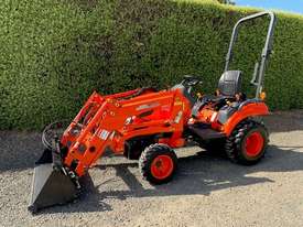 Kioti CS2610 Tractor - picture0' - Click to enlarge