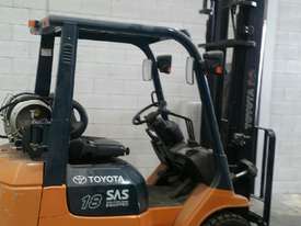 Forklift 42 7FG18 LPG 4M LIFT - picture0' - Click to enlarge