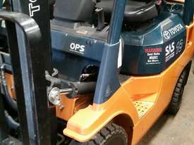 Forklift 42 7FG18 LPG 4M LIFT - picture1' - Click to enlarge
