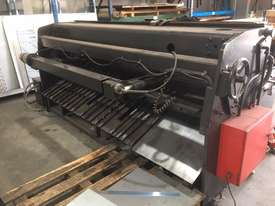 Hydraulic guillotine - picture0' - Click to enlarge