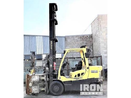 Hyster S155FT Pneumatic Tire Forklift