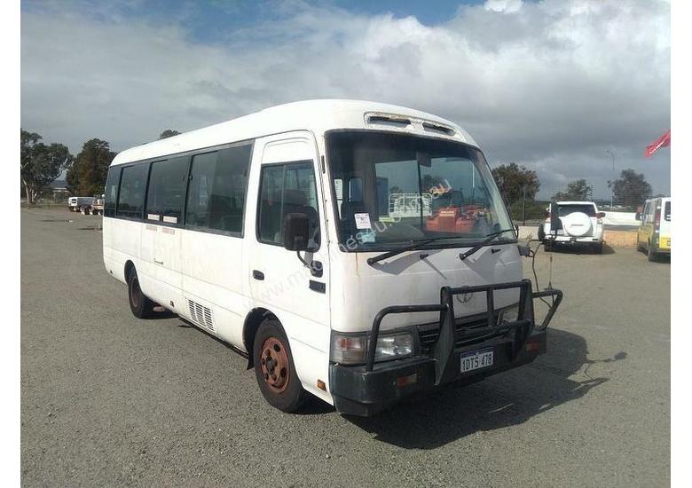 caption Toyota Coaster