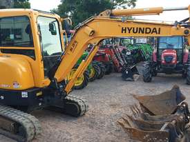Hyundai Excavator - picture0' - Click to enlarge