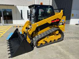 2017 Caterpillar 259D Skid Steer  - picture1' - Click to enlarge