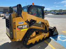 2017 Caterpillar 259D Skid Steer  - picture2' - Click to enlarge