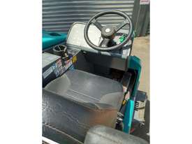 NEW TENNANT M30 SWEEPER-SCRUBBER - picture2' - Click to enlarge