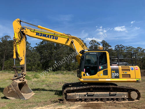 Komatsu PC220LC Tracked-Excav Excavator