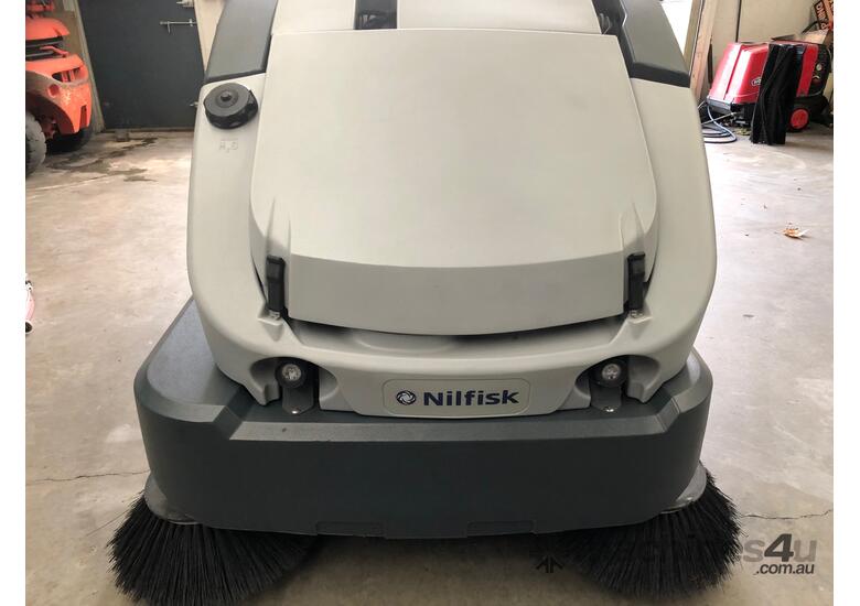 caption Used Nilfisk CS7000 LPG/Hybrid Sweeper Scrubber