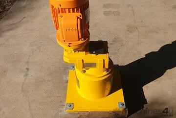 LLOYDS DEALS - 2013 JM Engineering Electric 1.5 Kw Rpm 126 Coagulation Mixer Drive Motor (Drive only